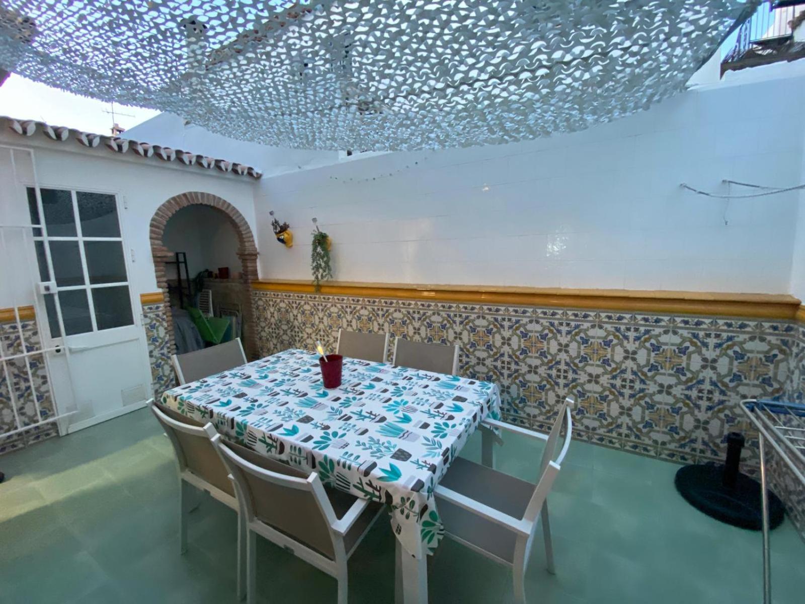Вілла Peperent Casa Pino Нерха Екстер'єр фото